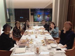 소녀시대(SNSD) 써니, &apos;써니의 FM데이트&apos; 스태프와 첫 신년회 가져…"빵떡 같아진 얼굴 부끄러워"