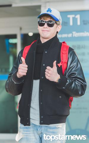 [HD포토] 투피엠(2PM) 닉쿤(Nichkhun), ‘흐뭇한 미소’ (공항패션)