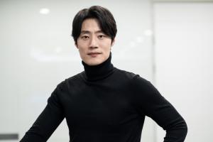 [인터뷰②] 배우 이희준, “영화 찍으면서 얻은 것? 근육과 신체적 가면 써봤다는 경험”