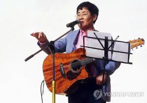 ‘쎄시봉‘ 트윈폴리오 윤형주, 40억대 횡령 혐의…지난해 무혐의 처분 후 재수사