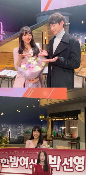 김윤상 아나운서, SBS 퇴사하는 박선영과 “꽃길만 걸으세요”…‘한밤’ 후임은 누구?