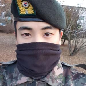 박형식 군 복무 중 근황에 제국의아이들 멤버들이 남긴 댓글