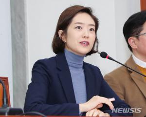 민주당, &apos;오세훈 광진을&apos; 빅매치에 고민정 전 청와대 대변인 전략공천…&apos;용인정&apos;엔 이탄희 전 판사