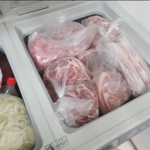 "죽지 말고 꼭…" 코로나 비상식량으로 &apos;고기 200근&apos; 구입한 네티즌