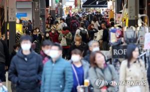 일본 코로나19 대응 여론조사 긍정 49%·부정 45%