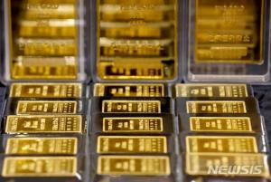 [코로나 여파] 금·백금 가격 17년래 최저로 폭락…금값, 한 주동안 9% 하락