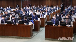 서울시의회, 재난긴급생활비 지원 위한 추경 8619억 통과