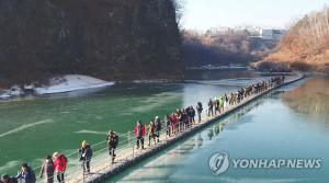 &apos;한타바이러스&apos;가 뭐길래? 한국 한타강서 처음 바이러스 분리…치사율 35% 이르는 무서운 병 &apos;증상은?&apos;