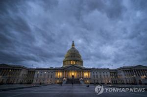 [코로나 여파] 미국 상원, 2조2천억달러(약 2천700조원) 경기부양안 만장일치 통과