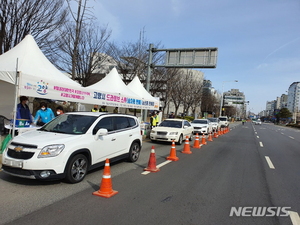 고양시 ‘드라이브 스루’ 농산물 안심판매장 인기