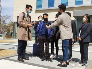 8차 사건 재심, 이춘재를 증인으로 채택하는 것 &apos;보류&apos;