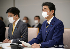일본, 긴급사태 전국확대 선언 위한 대책본부 열어