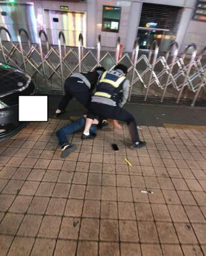 [이슈] "담뱃불로 얼굴 지지고…" 강남에서 일어난 포르쉐 차주 &apos;무차별 폭행&apos; 사건 