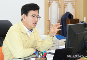 허태정 대전시장, 코로나19 재확산 "유흥주점 단속강화"