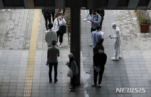 작년 12월부터 진단검사 준비…K방역엔 적극행정 있었다