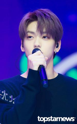 [HD포토] 투모로우바이투게더(TXT) 수빈, ‘말하는 토끼’ (세계가불타버린밤우린)