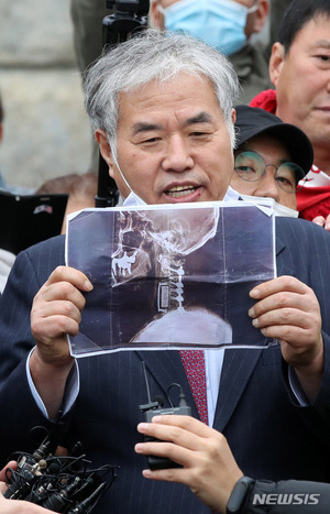 전광훈, 한기총 대표회장 직무집행 정지…가처분 인용