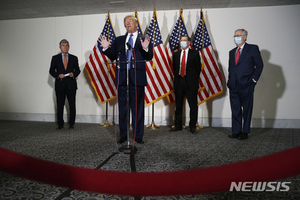 트럼프 "실업급여 연장 반대…경기회복에 도움 안돼"