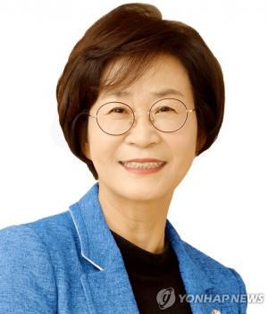 헌정사 첫 여성 국회부의장된 김상희…30여년 여성 시민운동한 4선 의원