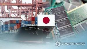 일본 4월 무역수지 한국 대상 1조9천억원 흑자…수출 21.9% 하락, 10년여 최대폭