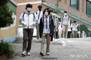 21일 학평 수학 가형 어렵고 국어·수학 나·영어 쉬웠다(종합)