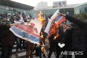 &apos;현송월 방남때 미신고집회&apos; 조원진, 1심 벌금 100만원