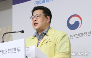 정부 "고시원·쪽방촌 이어 고속도로 휴게소·함바집도 점검"
