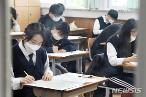 고3 구제 파격 방안은?…"학종서 비교과 미반영·수능 최저기준 완화"