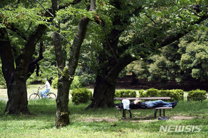 일본 코로나19 신규감염 42명·총1만8060명...사망 935명