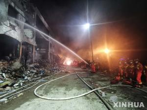 중국 저장성서 LPG 운반차 폭발로 최소 19명 사망·172명 부상