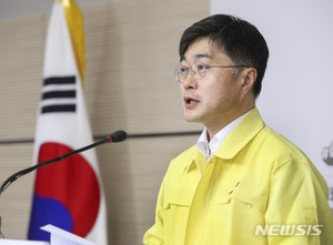 정부 "가을철 재유행 대비 방역 제도화 필요…감염법개정 논의"