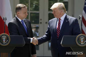 트럼프, 폴란드 대통령과 백악관 회담...미군 증원 발표하나