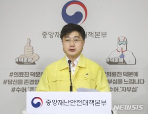 정부 "고령환자 증가에 병상 필요…퇴원기준 완화 검토 막바지"