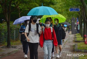 주말 전북 낮부터 천둥·번개 최고 30㎜ 소나기