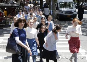 111일만에 막내린 뉴욕주지사의 코로나19 일일브리핑…"불가능 이뤘다"