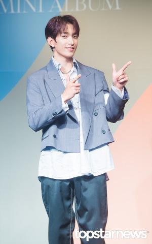 [HD포토] 세븐틴(Seventeen) 도겸, ‘상큼한 비주얼’ (Left&Right)