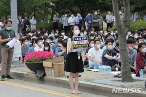 &apos;인천공항 직고용&apos; 총체적 난국…정규·비정규·취준생 모두 반발