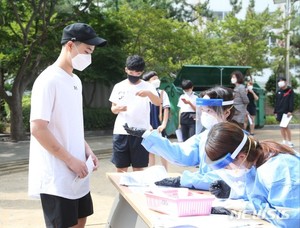 목포하당중, 1주일간 원격수업…교직원·학생 긴급진단