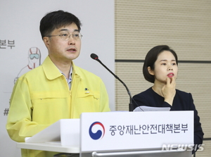 정부 "민간 사업장도 여름휴가 분산·점심시간 시차제 유도"(종합)