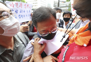 민주노총 강경파, 위원장 협약식 참석 막았다…노사정 합의 저지(종합)