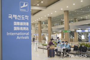 안심밴드 떼고 출국 시도한 30대 여성 적발…청주서 인천공항 이동(종합)