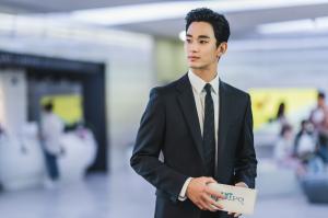 김수현, 차기작에 모아지는 기대…&apos;사이코지만 괜찮아&apos;로 비주얼+연기력 업그레이드