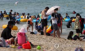 [날씨] 일요일 아침부터 장마 끝 폭염 시작…열대야도