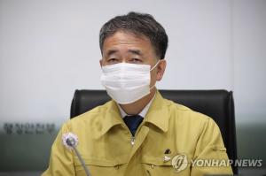 "사회적 거리두기 3단계선 일상·일자리 무너질 것…거리두기가 현재 유일한 백신"