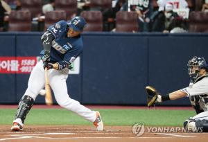 [KBO 한국시리즈] NC 나성범-두산 페르난데스, 3차전서 홈런 기록하며 공격 주도…역대 KS 3차전 승리팀 우승 확률은?