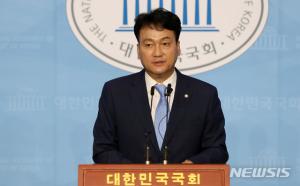 안민석 "윤석열 총장은 권력에 도취 돼 있다"