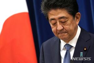 일본 검찰, 아베 정치 자금 규정법 위반 혐의 연내 조사…비서는 약식 기소