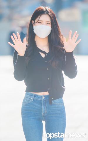 [HD포토] 러블리즈(Lovelyz) 이미주, ‘나만, 봄’ (두시탈출 컬투쇼 출근길)