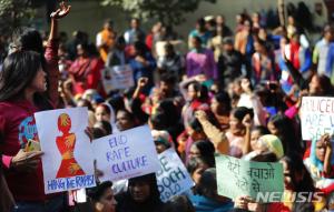 인도 법원 "소녀 가슴 만져도 옷입었으면 성폭력아냐"…전국적 분노