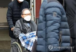 이명박, 서울대병원서 퇴원…안양교도소로 이감